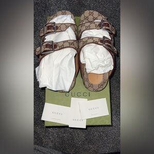 Gucci strap sandals